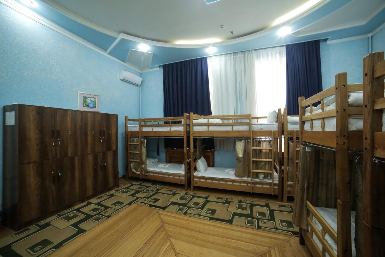 Rakat Hostel Tasjkent Exteriör bild